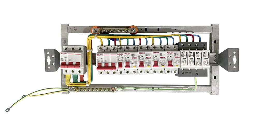 PZ30照明配電箱的回路零線能不能接在零線排上